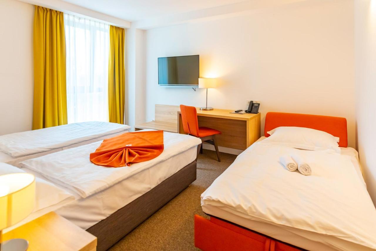 Hotel Park Superior 3* Cakovec Ngoại thất bức ảnh
