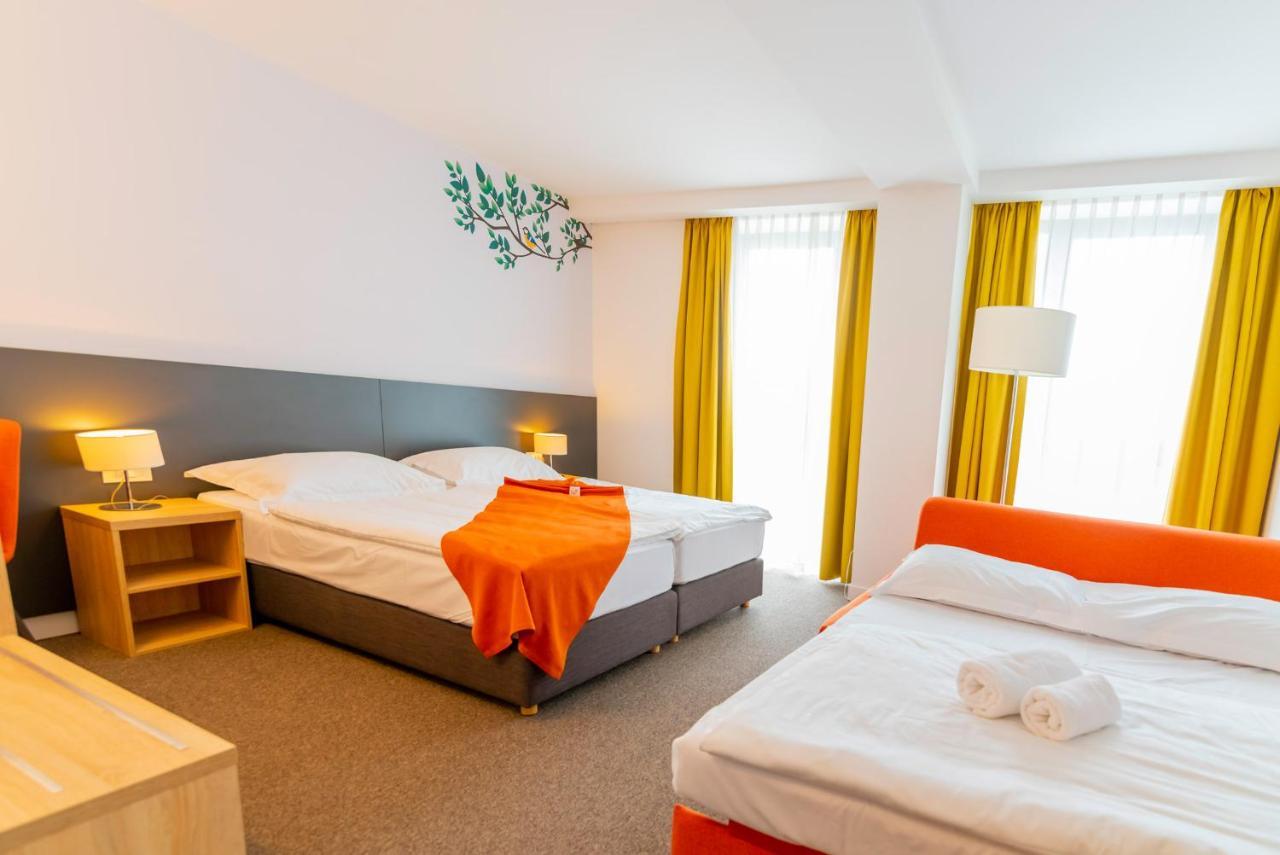 Hotel Park Superior 3* Cakovec Ngoại thất bức ảnh