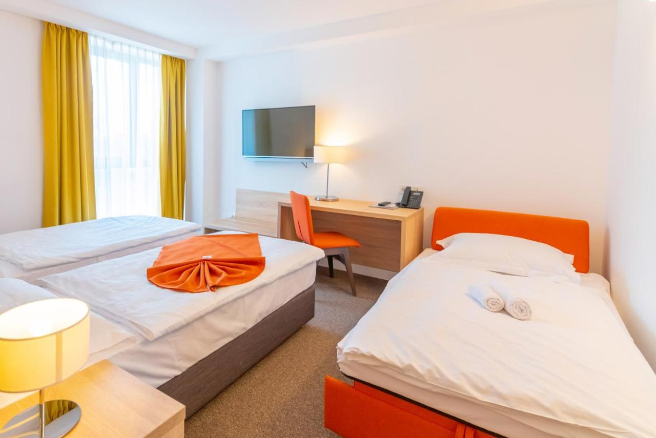Hotel Park Superior 3* Cakovec Ngoại thất bức ảnh